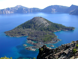 Wizard Island, Crater Lake photo