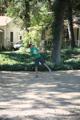 Alex Throws the Disc, Brett and Caitlin's Wedding photo