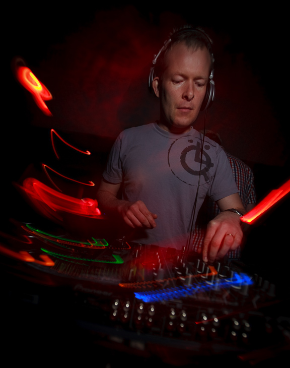 Jondi, Ruby Skye photo