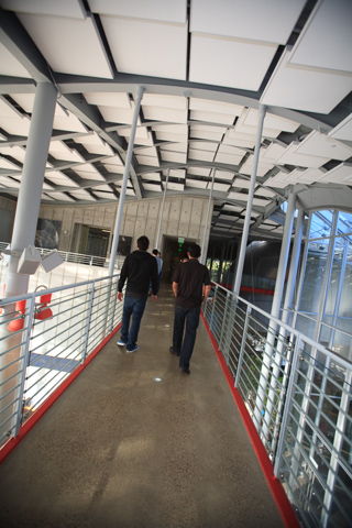 Sky Bridge, Nightlife photo