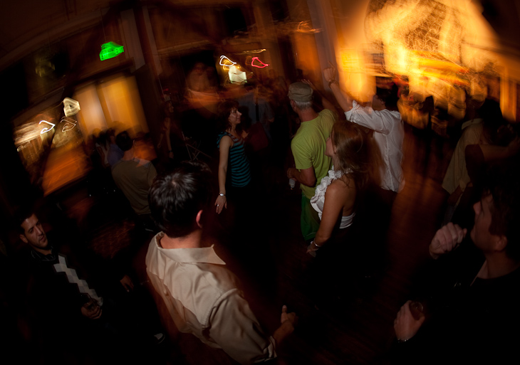 Dance Floor, Qoöl photo