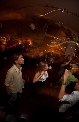 Dance Floor, Qoöl photo