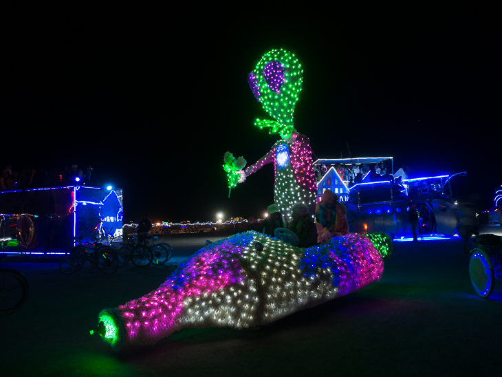 Alien Art Car, Burning Man photo