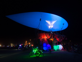 Airpusher Ballon, Burning Man photo