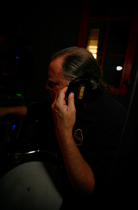 Listen to the Music, Qoöl photo