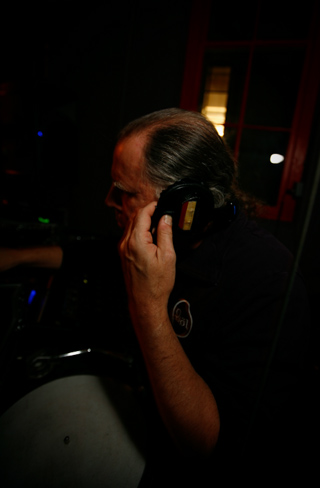 Listen to the Music, Qoöl photo